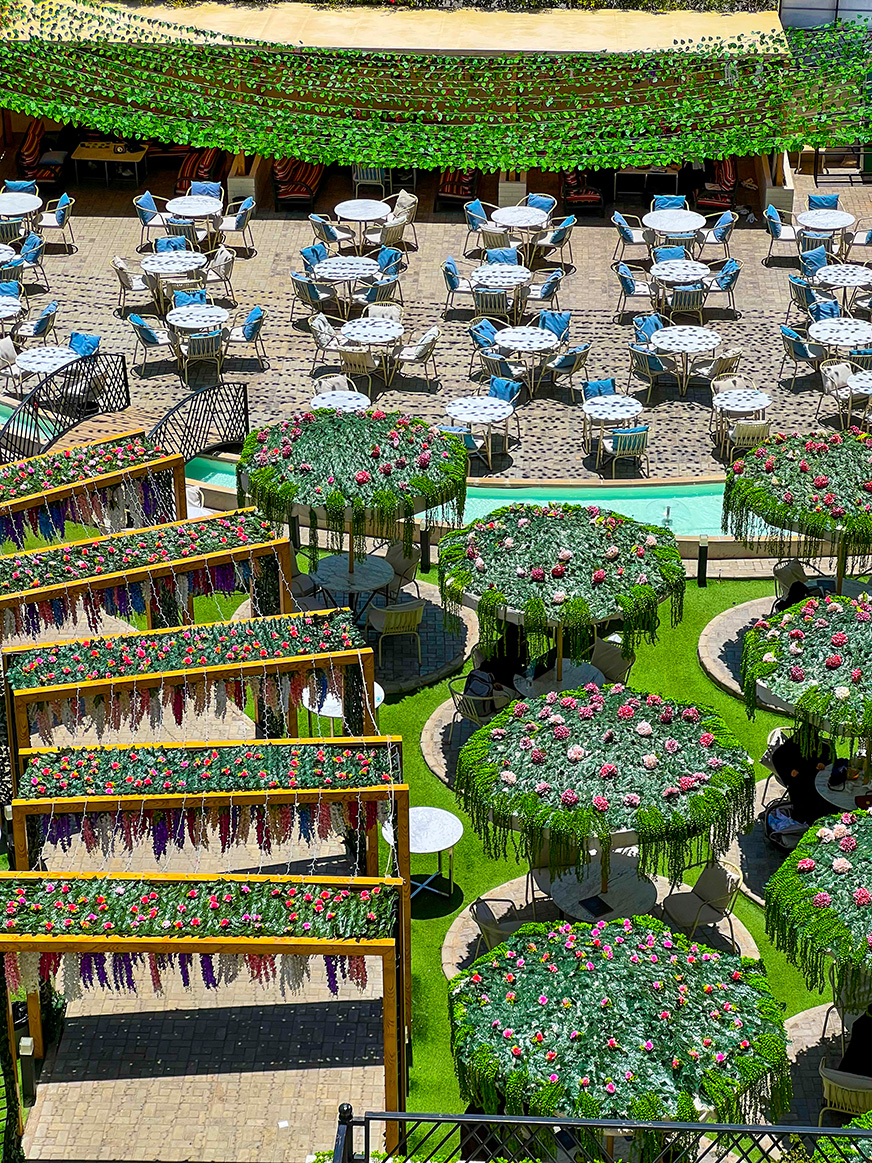 لعمادي سنتر حراز كوفي اكبر كافيه في الشرق الاوسط